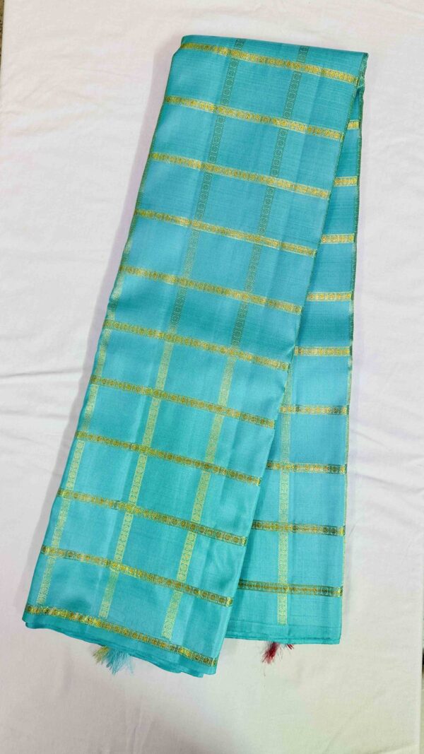 Pure Kanchipuram Handloom Saree with Pure Zari - Rama Green Big Checks