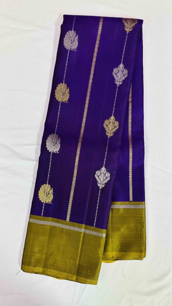 Pure Kanchipuram Handloom Saree with Pure Zari - Purple with Mehendi Green